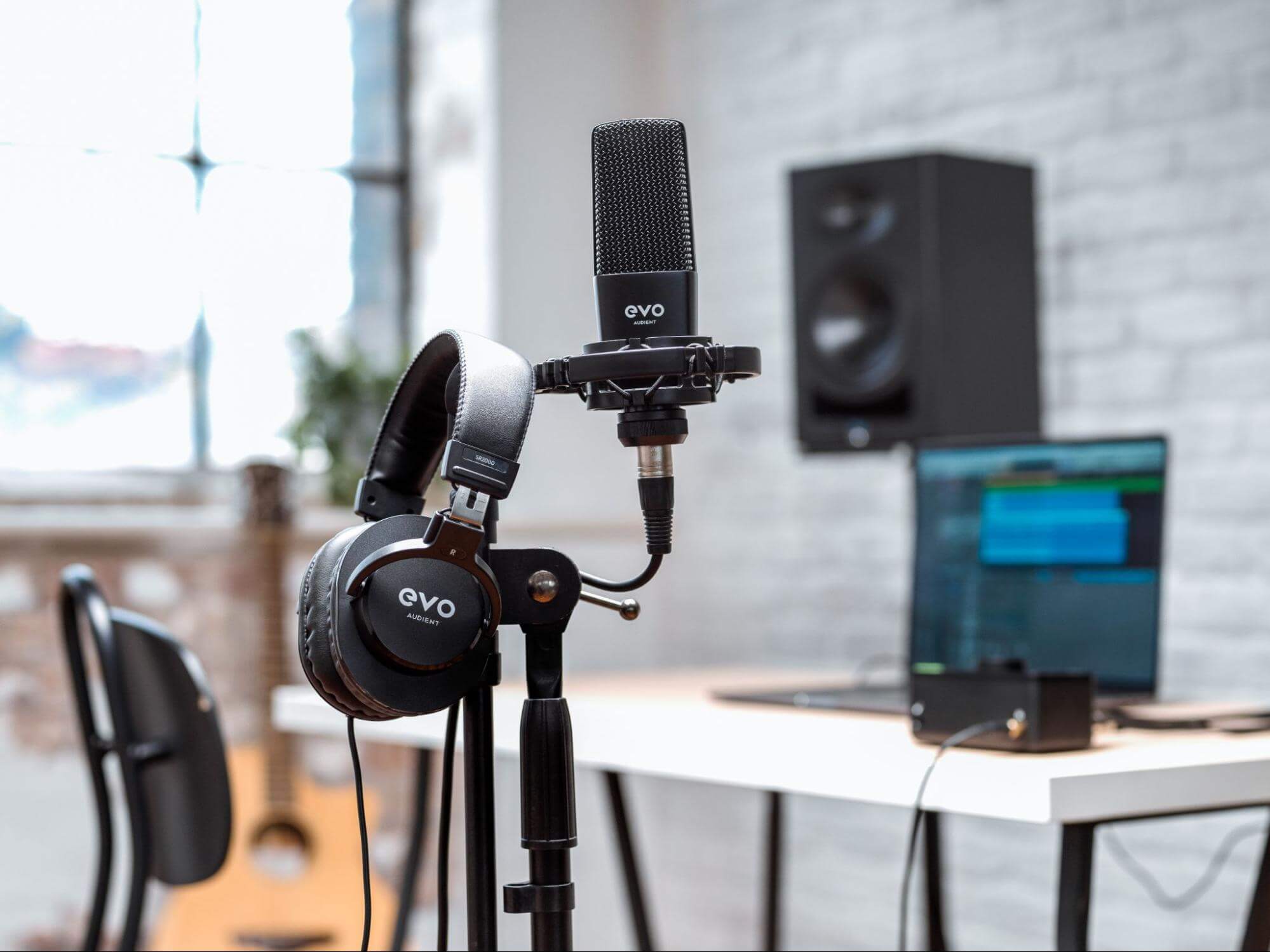 How To Make An Extremely Effective Home Studio Recording Setup (Under $800)  - Omari MC