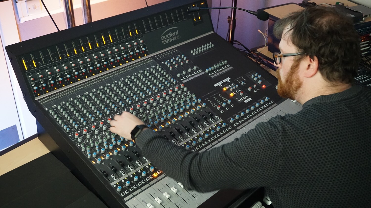 Music Technology course leader uses ASP4816 mixing desk