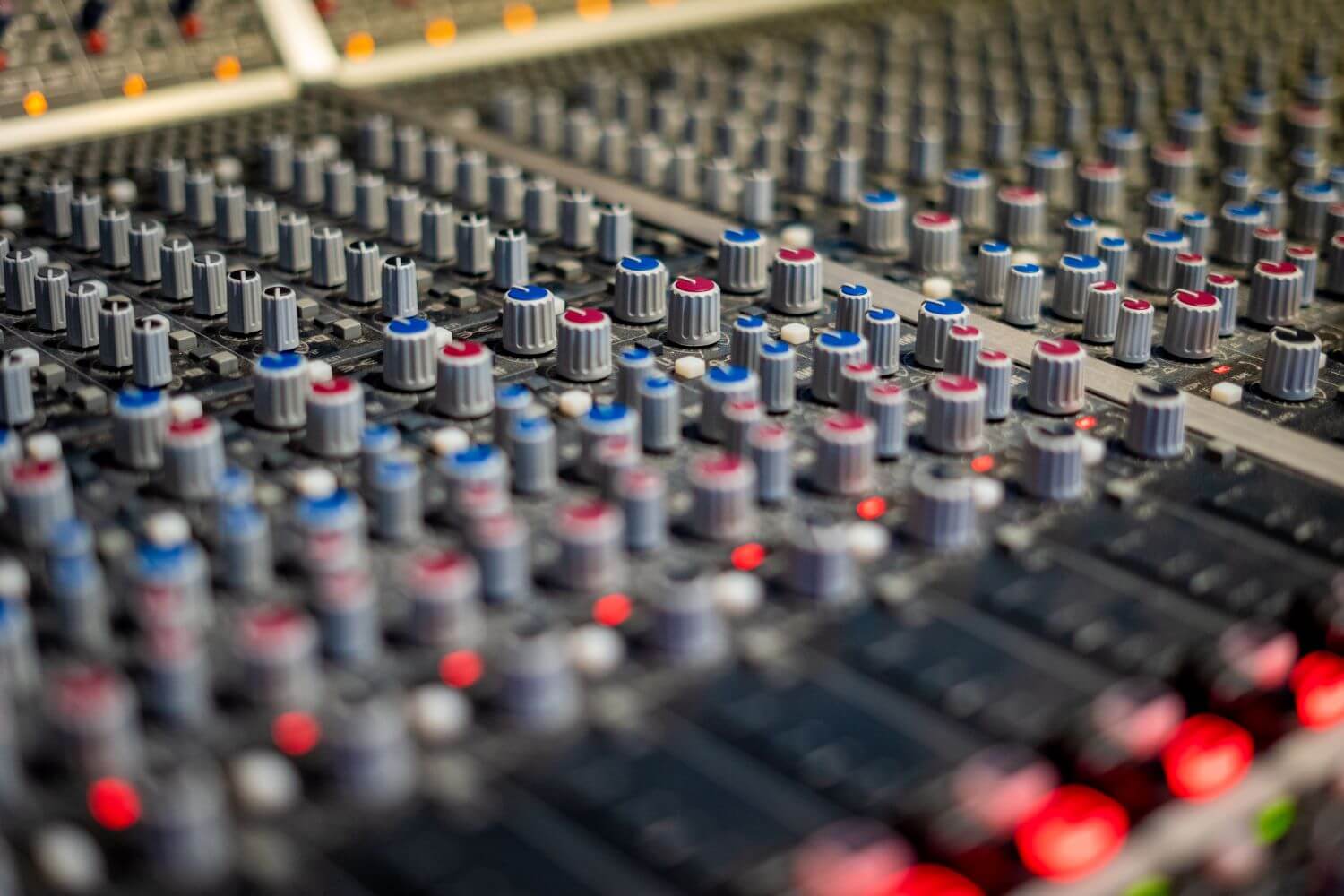 Audient Console Knobs Close-Up ASP8024-HE at Studio 330